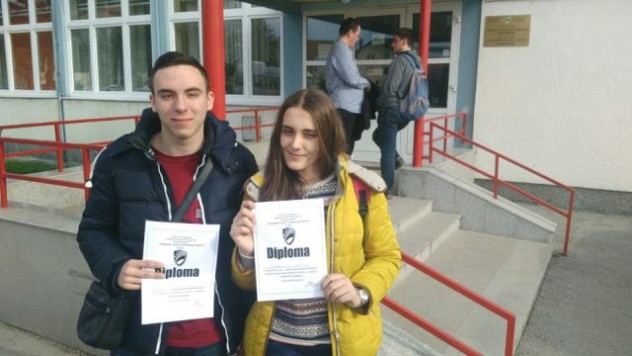 12966849_606025612907632_15966916_n