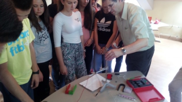 image-0.02.01.7a21429d1ae23a985d2be96b7473645c70f624128217ad4425c70cf22f7a4c9f-V